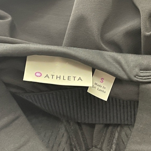 Athleta Be Bold Wireless Shelf Black Sport Bra Mesh Tank Size S - Picture 12 of 16